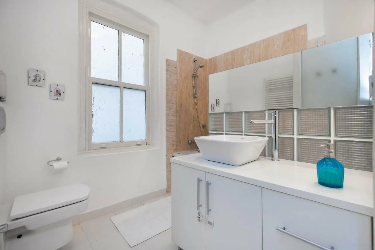 Ev - 3Bed In Cihangir With Stunning View Lägenhet Istanbul 0*,